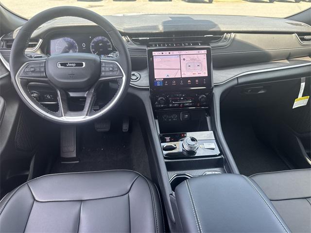new 2025 Jeep Grand Cherokee L car, priced at $44,674