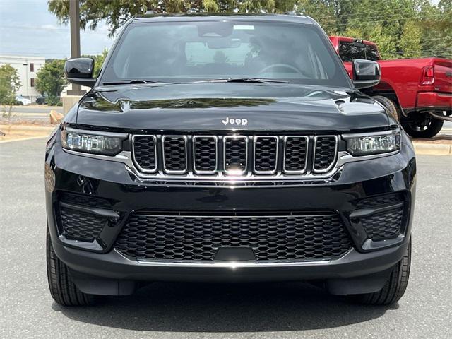 new 2025 Jeep Grand Cherokee car, priced at $35,920