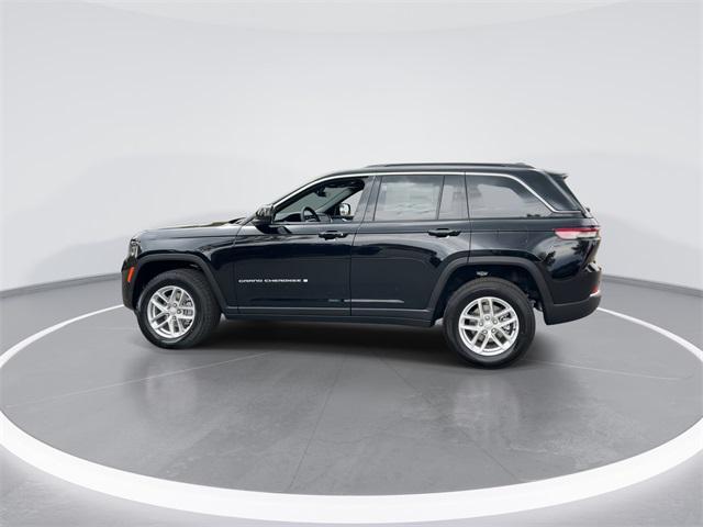new 2025 Jeep Grand Cherokee car, priced at $35,920