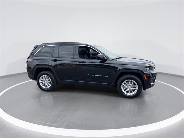 new 2025 Jeep Grand Cherokee car, priced at $35,920