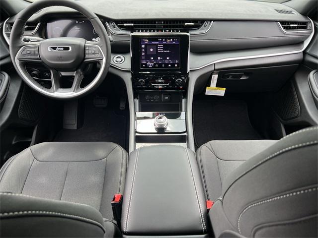 new 2025 Jeep Grand Cherokee car, priced at $35,920