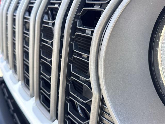 new 2025 Jeep Gladiator car, priced at $32,960