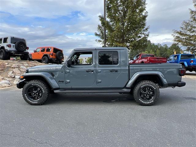 new 2025 Jeep Gladiator car, priced at $43,471