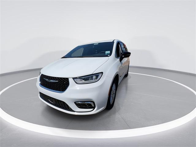 new 2026 Chrysler Pacifica car, priced at $41,203