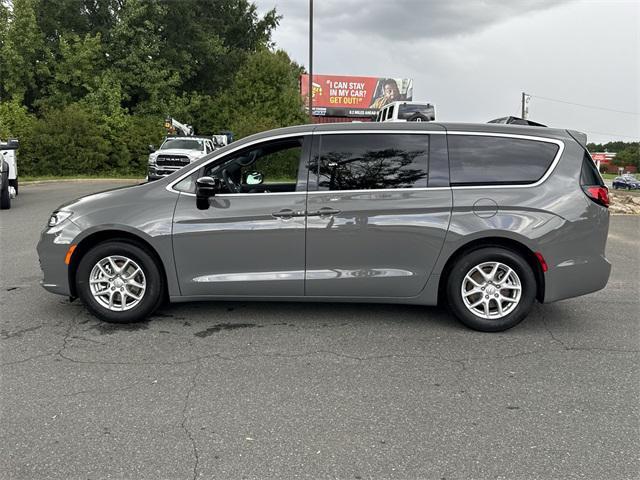 new 2025 Chrysler Pacifica car, priced at $36,997