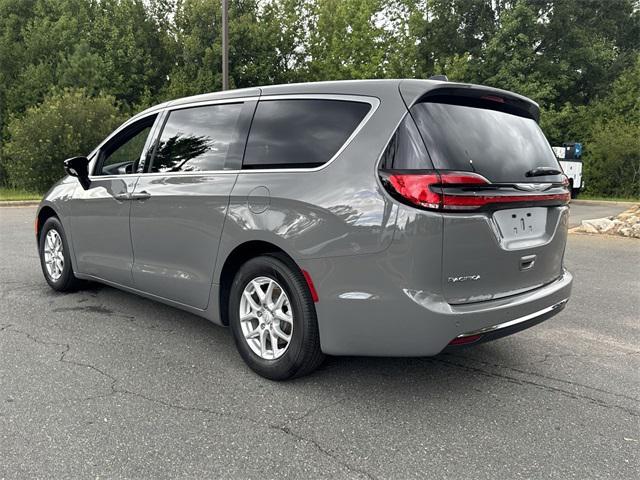 new 2025 Chrysler Pacifica car, priced at $36,997