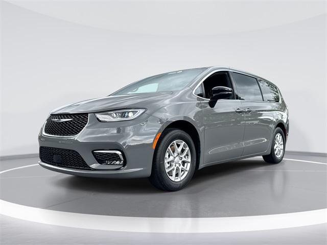 new 2025 Chrysler Pacifica car, priced at $36,997
