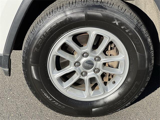 used 2018 Jeep Grand Cherokee car, priced at $18,789