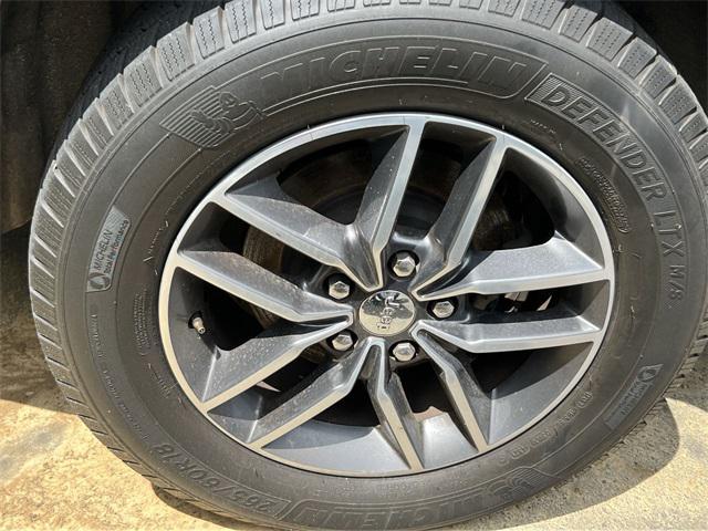 used 2017 Jeep Grand Cherokee car, priced at $13,999