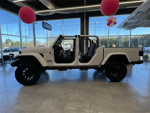 new 2025 Jeep Gladiator car, priced at $49,634