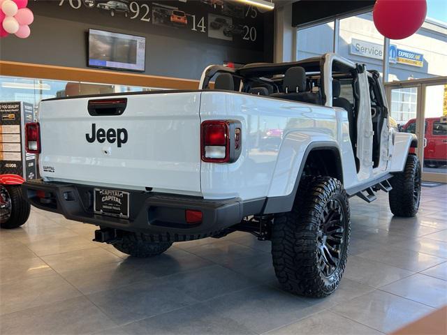 new 2025 Jeep Gladiator car, priced at $49,634