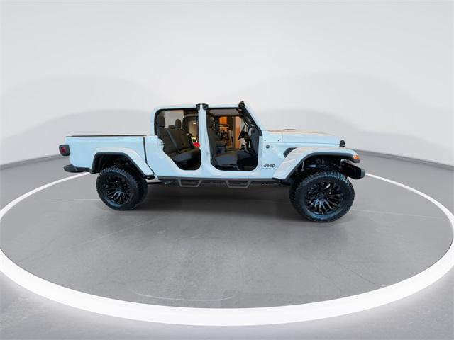 new 2025 Jeep Gladiator car, priced at $49,634