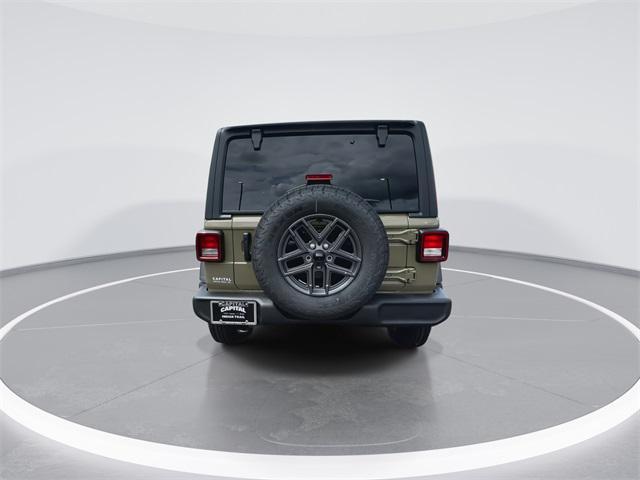 new 2025 Jeep Wrangler car, priced at $43,095