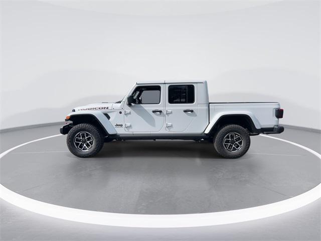 new 2025 Jeep Gladiator car, priced at $49,400