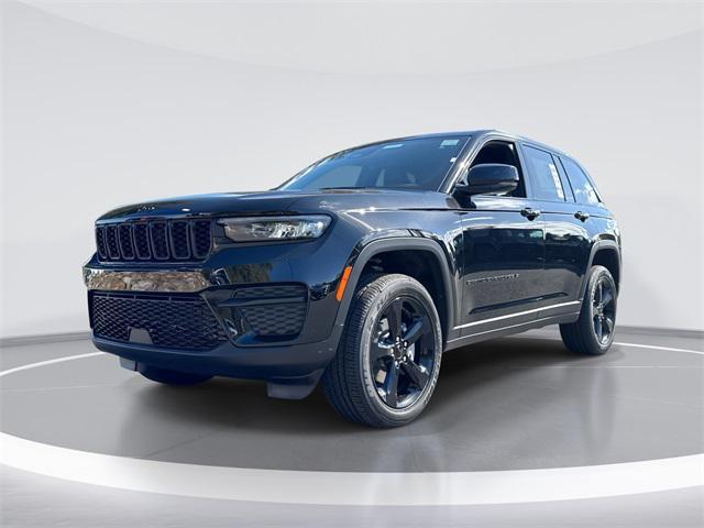 new 2025 Jeep Grand Cherokee car, priced at $40,125