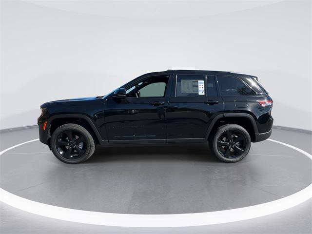 new 2025 Jeep Grand Cherokee car, priced at $40,125