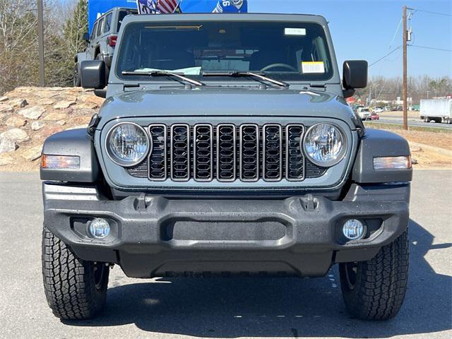 new 2025 Jeep Wrangler car, priced at $47,473