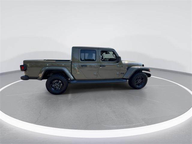 new 2025 Jeep Gladiator car, priced at $42,352