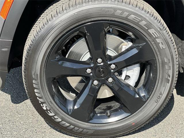 new 2025 Jeep Grand Cherokee L car, priced at $38,888