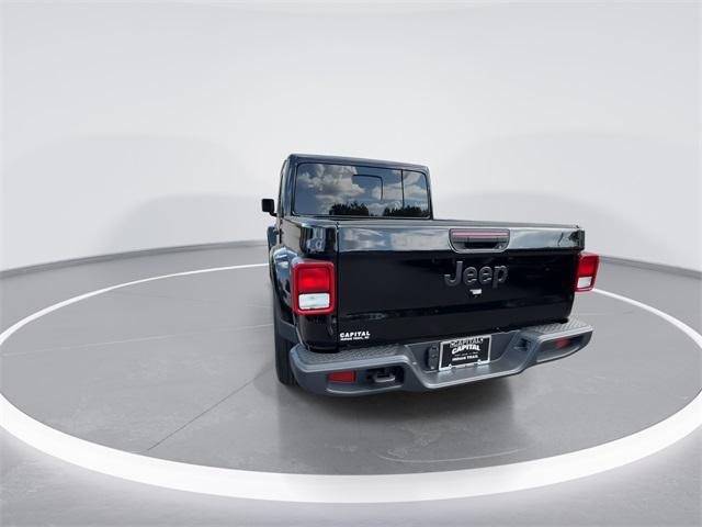 new 2025 Jeep Gladiator car, priced at $38,850