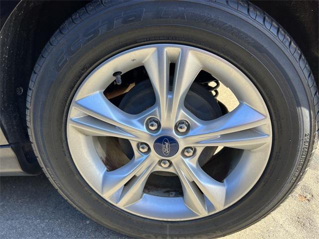 used 2014 Ford Focus car, priced at $5,885