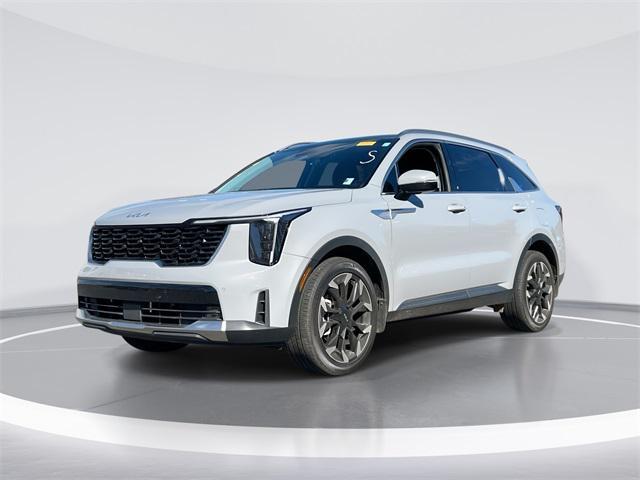 used 2025 Kia Sorento car, priced at $30,499