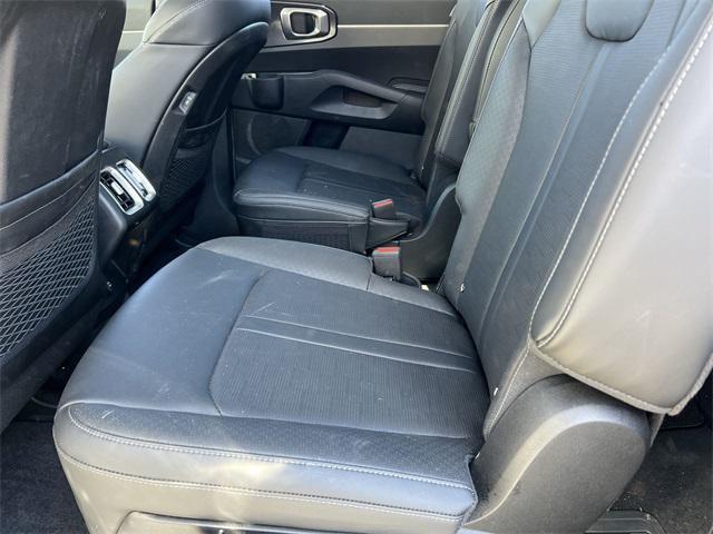 used 2025 Kia Sorento car, priced at $30,499
