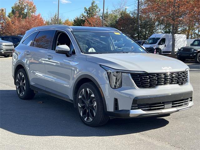 used 2025 Kia Sorento car, priced at $30,499