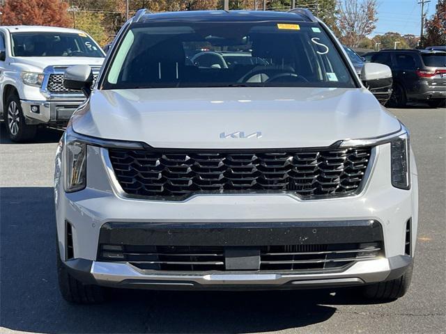 used 2025 Kia Sorento car, priced at $30,499