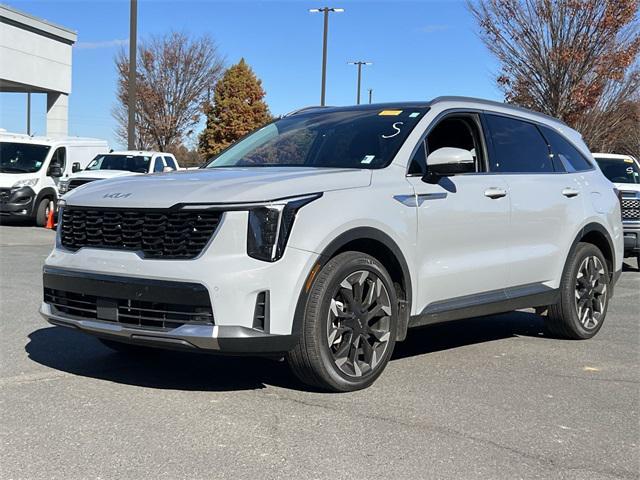 used 2025 Kia Sorento car, priced at $30,499