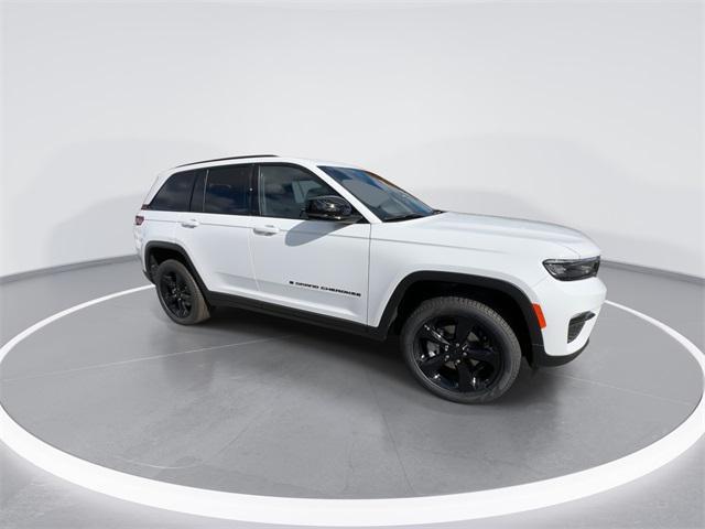 new 2025 Jeep Grand Cherokee car, priced at $42,635