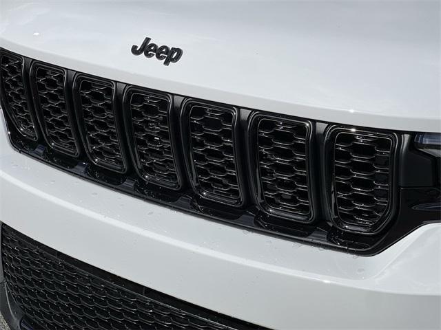 new 2025 Jeep Grand Cherokee car, priced at $42,635