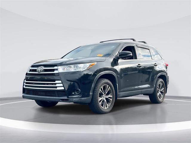 used 2019 Toyota Highlander car, priced at $19,789