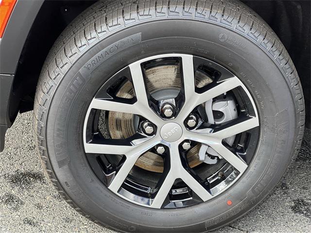 new 2025 Jeep Grand Cherokee L car, priced at $44,935