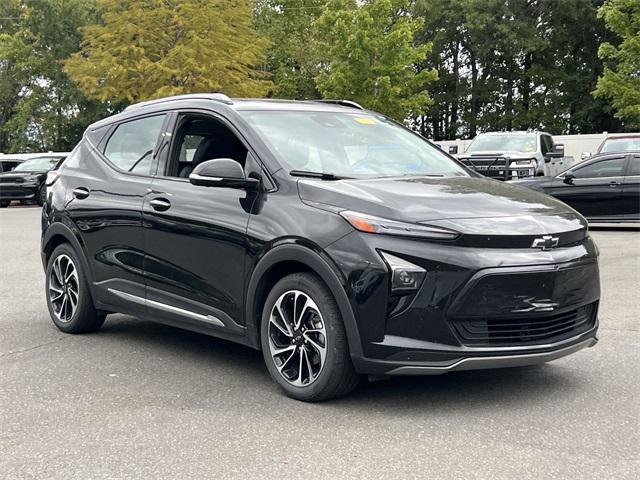 used 2022 Chevrolet Bolt EUV car, priced at $20,877