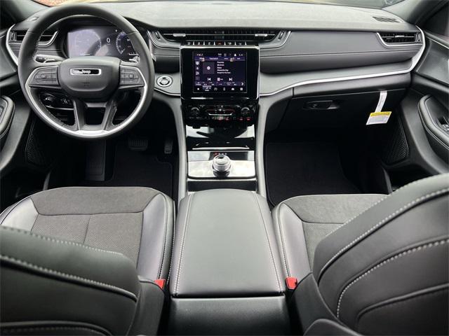 new 2025 Jeep Grand Cherokee L car, priced at $41,125