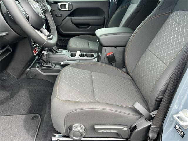 new 2025 Jeep Gladiator car, priced at $44,990