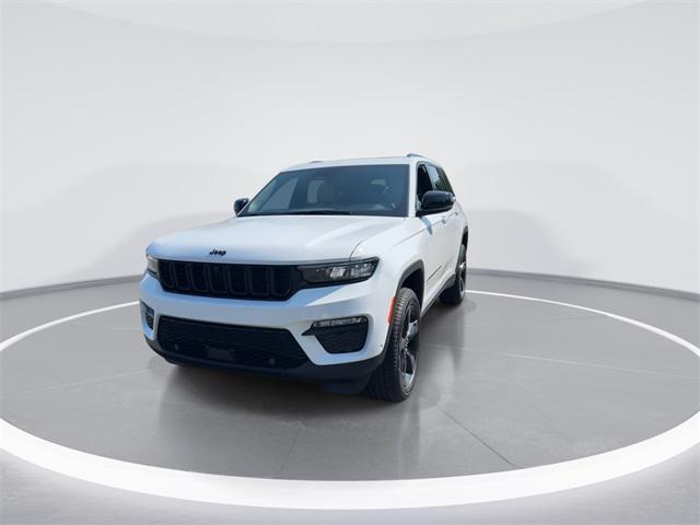 new 2025 Jeep Grand Cherokee car, priced at $48,673