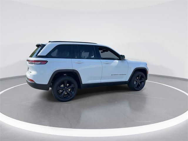 new 2025 Jeep Grand Cherokee car, priced at $48,673