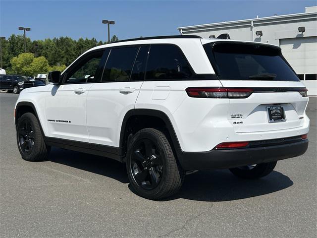 new 2025 Jeep Grand Cherokee car, priced at $48,673