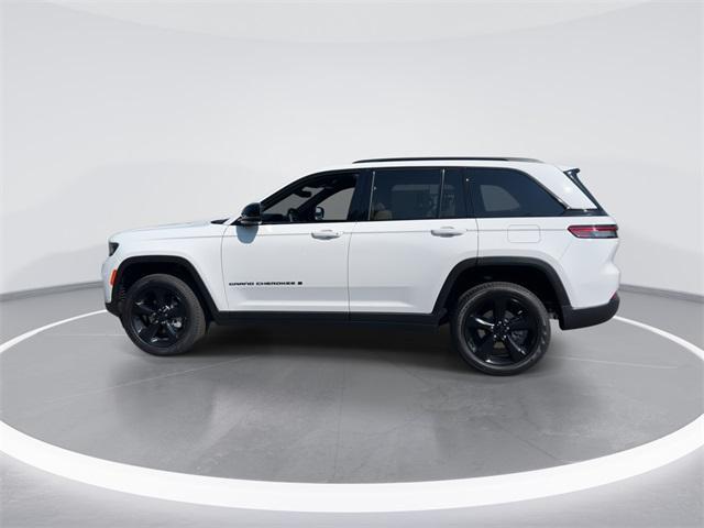 new 2025 Jeep Grand Cherokee car, priced at $48,673