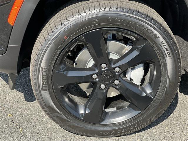 new 2025 Jeep Grand Cherokee car, priced at $44,973