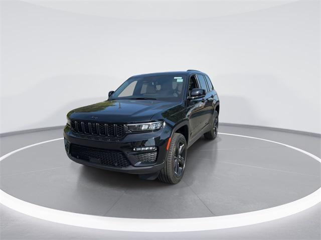 new 2025 Jeep Grand Cherokee car, priced at $44,973