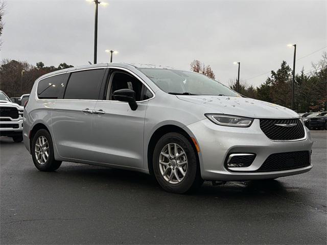 used 2024 Chrysler Pacifica car, priced at $26,499