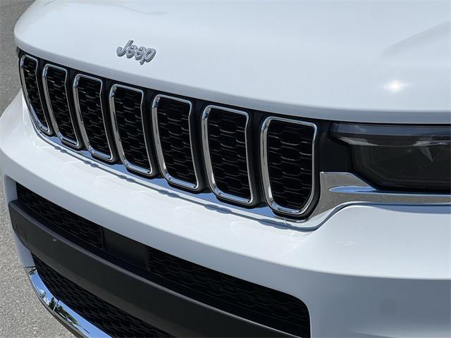 new 2025 Jeep Grand Cherokee L car, priced at $35,061