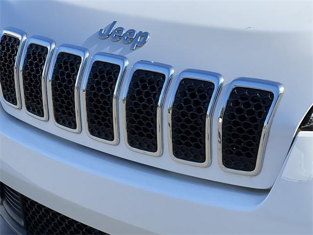 used 2021 Jeep Cherokee car, priced at $17,820