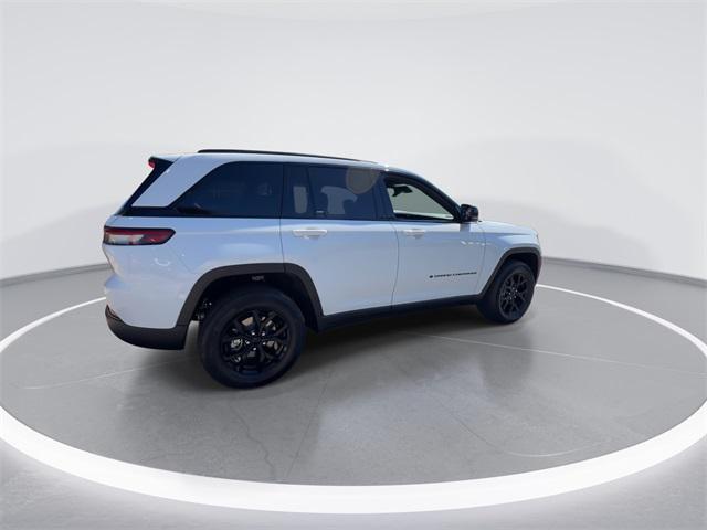 new 2025 Jeep Grand Cherokee car, priced at $37,885