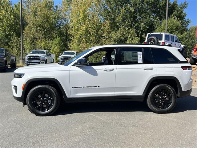 new 2025 Jeep Grand Cherokee car, priced at $37,885