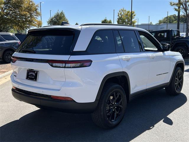 new 2025 Jeep Grand Cherokee car, priced at $37,885
