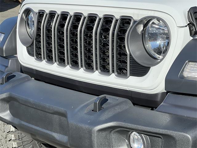 new 2025 Jeep Wrangler car, priced at $47,750